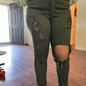 Distressed Jeggings